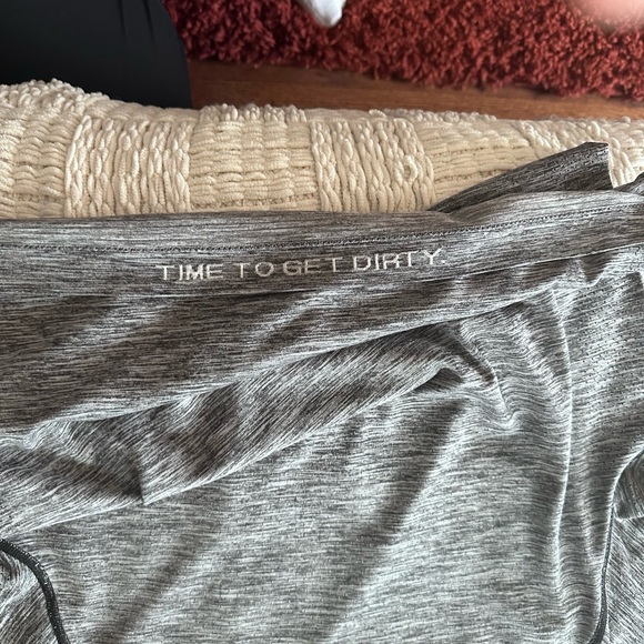 Men’s Large Lululemon Long Sleeve Shirt - Picture 4 of 8